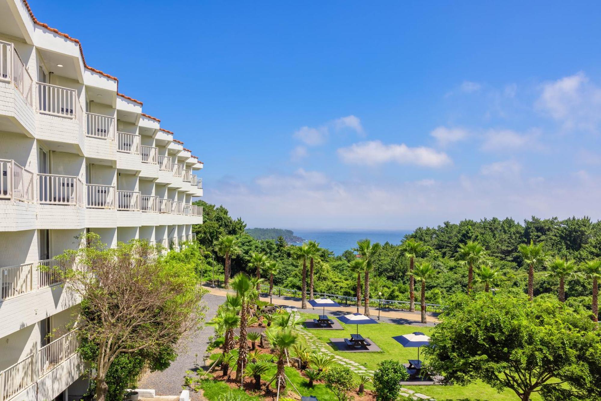 Kensington Jeju Jungmun