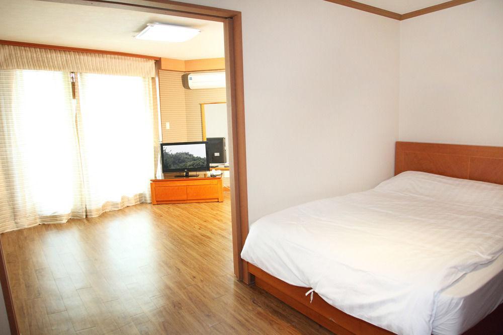 Resort Kensington Jeju Jungmun 4*